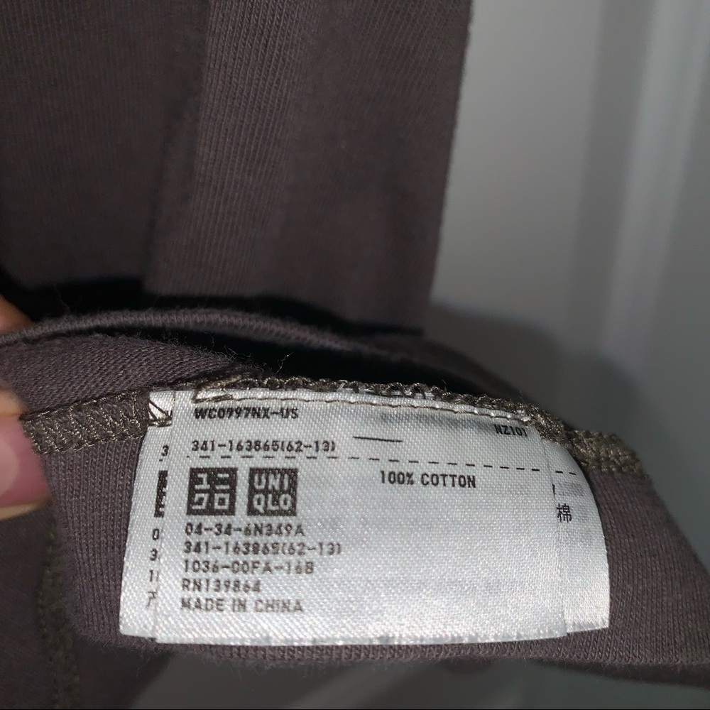Kaws x Uniqlo Passing Through Tee - Picture 6 of 7